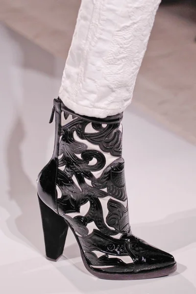 Look 9